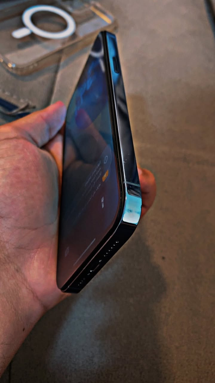 سلام عليكم
ايفون 13Pro Max
بطاريه 88
ذاكره 256
الفطر بالزكه مو بالشاشه !!!!!!!!!!!
الشاشه مستبدله اولد اهل المبايلات يعرفون شنو اولد
مكاني بغداد 
سعر مناسبب جداااا
تواصل ***********
