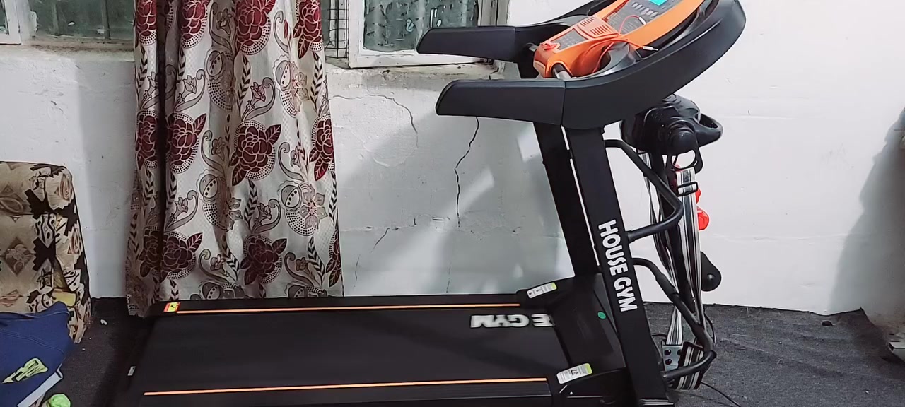 السلام عليكم /جهاز جري للبيع مستعمل قليل نظافه فول أصلي وزن ١٢٠ ادواته كامله  كدامك/ سياحي / المزيديه‎0787 851 3845
