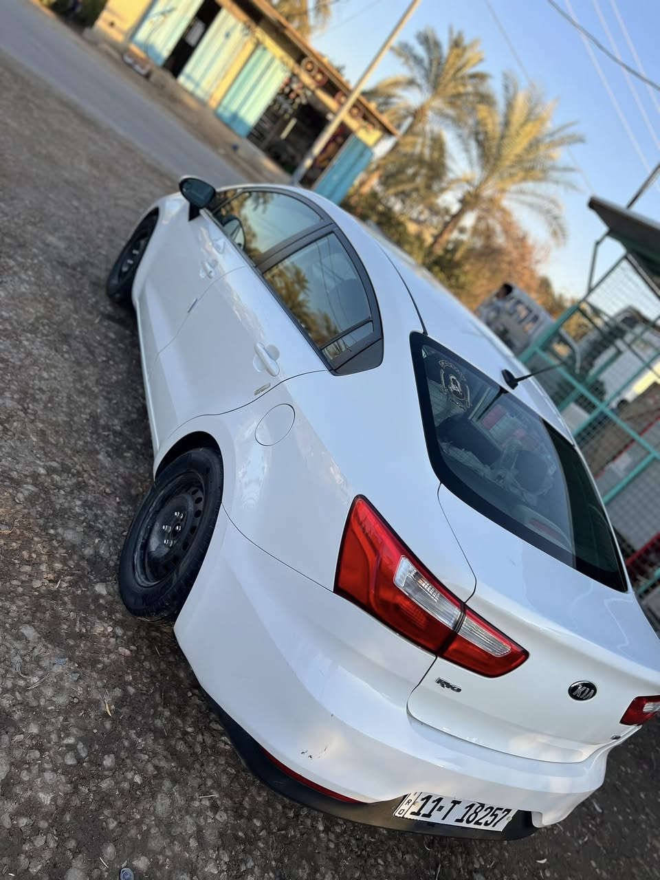 السلام عليكم اخوان
للبيع كيا ريو موديل 2016 وارد أمريكي محرك 1600 GDi رقم بغداد الجديد ب إسمي سنوية بعده جديده تنتهي  ب 2030  اخوان وارد أمريكي وضربتة باب وجاملغ الباب مبدل والجاملغ معدل بارد ومرجعي  والجاملغ الثاني مرشوش السونار موجود تريد تسوي سونار جديد ماكو اي مشكله السعر  103 وبي مجال للشراي مكاني واسط الصويره ***********
