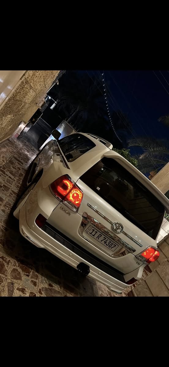 السلام عليكم للبيع او مراوس
لاندكروزر 2014 
بريم اصل ماشية 100 الف حقيقي 
السعر 38 الف دولار 
للاستفسار ***********
