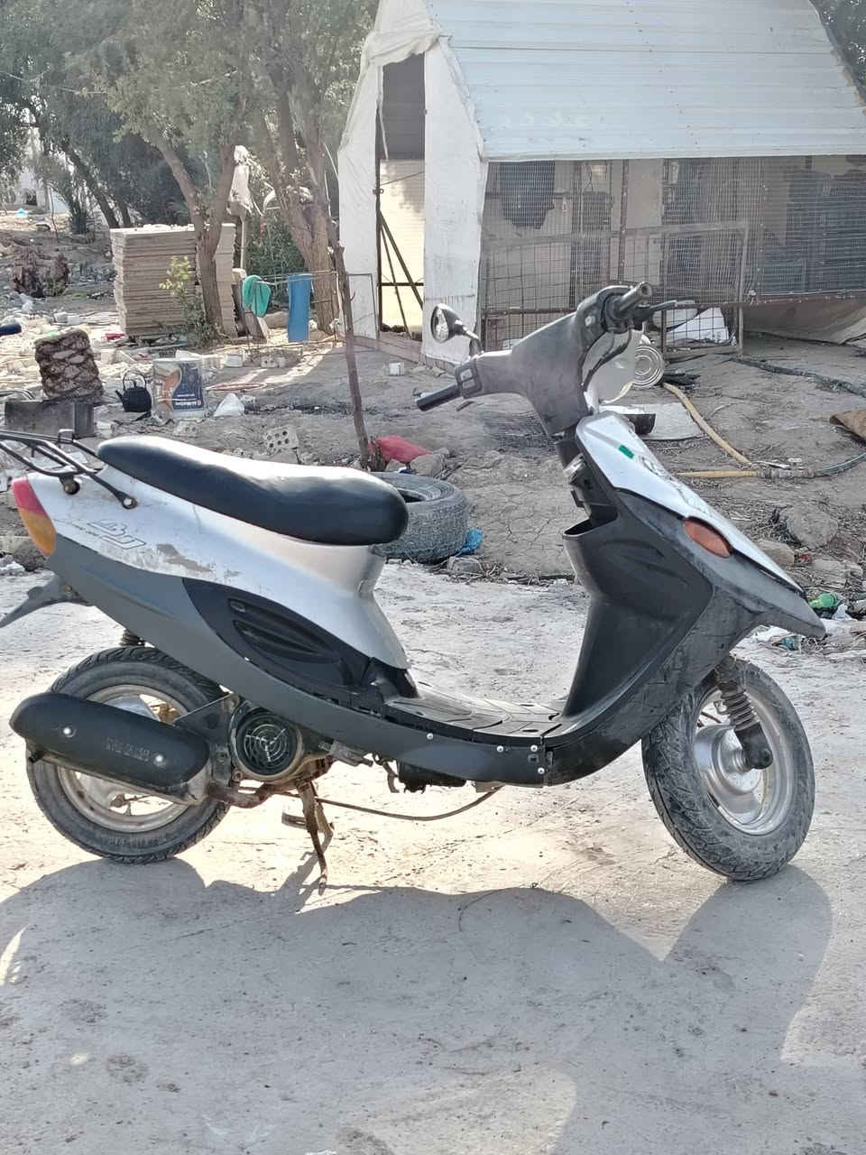 سلام عليكم دراجه بيجي نضيفه خير من الله كلوب شغال اشاير كابريتر جديد دبل جديد السعر 175 وبيه مجال مكاني حي الحكيم ***********
