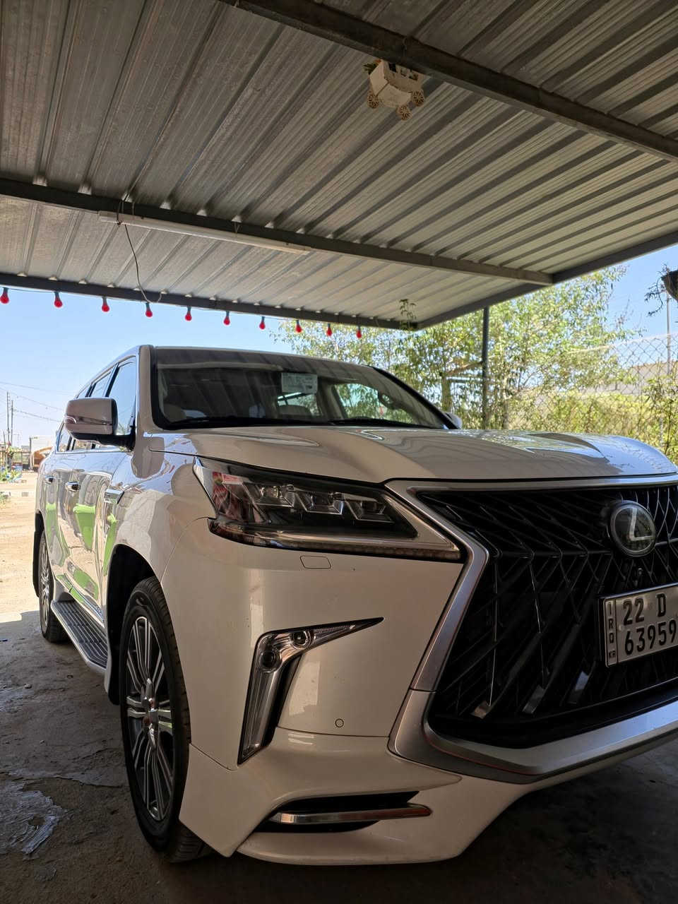 لكزز LX570 2017 فول موصفات بريم كفاله عامه ماشيه ٩٠ الف نضافه فوللل
***********
