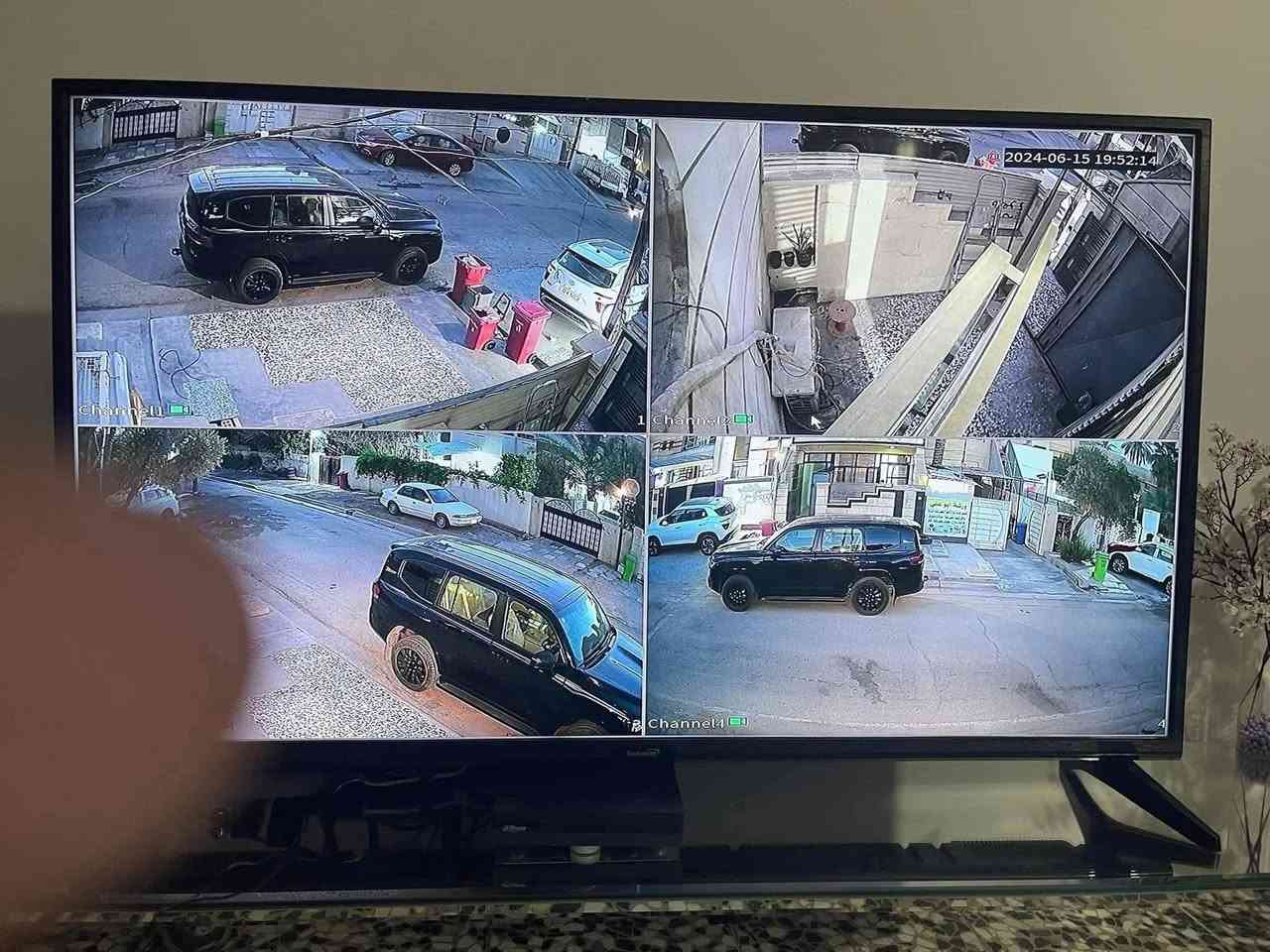 � تنصيب كاميرات مراقبة بأعلى جودة واحترافية 🎯
🔧 نُعلن عن تنفيذ أعمال تنصيب كاميرات مراقبة في مواقع متعددة في واسط وبخبرة عملية مضمونة!

💼 خدماتنا تشمل:
✅ دراسة الموقع واختيار أفضل نقاط التغطية
✅ تنصيب كاميرات HD بأنواعها
✅ ربط الكاميرات على أجهزة DVR
✅ ربط النظام على الهاتف والمراقبة عن بعد
✅ صيانة وتحديث الأنظمة القديمة
✅تجهيز المواد الازمه من الكامرات 
(وكيل شركه Dahua + Hlk VISION +ASWAR ) 
📍 شغلنا يشهد إلنا بمجمعات سكنية ومحلات ومنازل وشركات
🔒 نضمن لك الحماية، الوضوح، والمتابعة المستمرة وضمان سنتين والصيانه المجانيه 

📞 للحجز والاستفسار:
📱 [*********** - 
      ***********] 
📩 راسلنا واتساب 
🌟 خلي عينك على كل شي… واحنا نساعدك ترتاح
