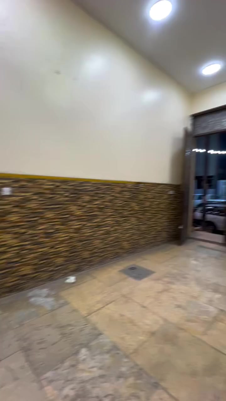 شقة ارضية للايجار  🔑🏗️ 🏠

المساحة 150متر تحتوي على غرفتين نوم وصالة ومدخلين للشقة ومنور عدد 3 وحمامات عدد2 وتحتوي على خمسة سبالت 

📌 الموقع زيونة محلة 710 

☎️☎️
#للاستفسارالاتصال
***********واتساب 
*********** اتصال

🏗️🔑 متابعة_الصفحة_للفائدة ☝️🏗️🏠

#لدينا - #مستشارة- #عقاري- #معتمد - #ومخمن  #عقاري
#نقدم - #خدمات -#نقل - #ملكية - #الطابو - #والتخليص - #والاستشارات -#القانونيه - #عن -#طريق- #محامين - #اكفاء - #ذوه - #خبره - #عالية 
 
#نستقبل_جميع_عروضكم_البيع_والايجار #والشراء
