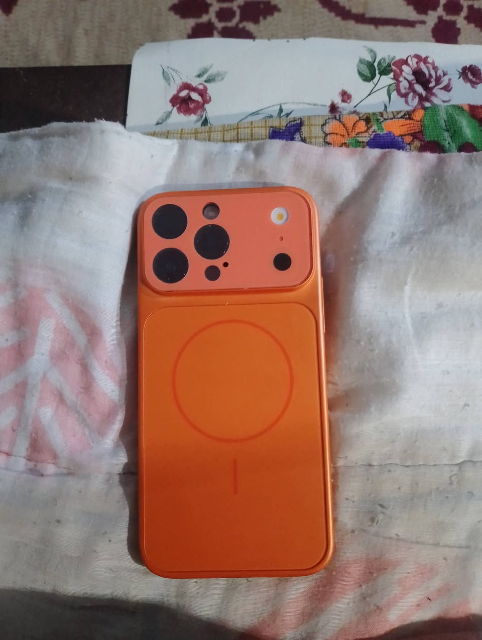 ايفون 14 برو ماكس شرق اوسط لون بنفسجي مبدل شاشه او بطاريه 100 الذاكره 256 مرتب ويه الكرتون ول شاحنه الشاشه اليوم مبدلها سعره 600 ما بي مجال رقمي ***********
