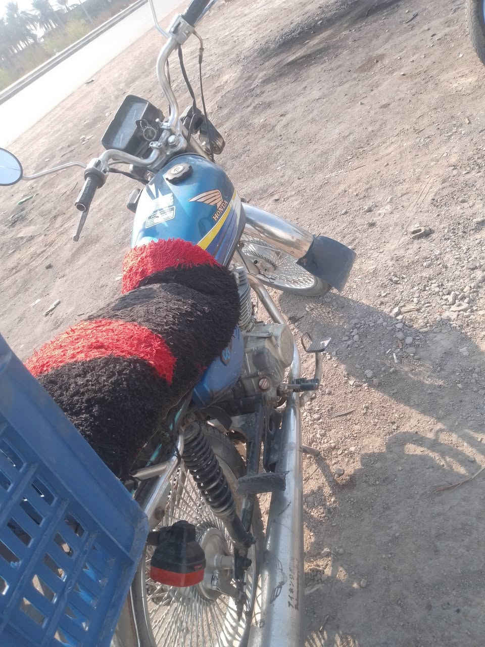 يا الله دراجه رشه البيع ب250وبيها مجال بصيط مكان السده الهنديه 0783 658 0981
