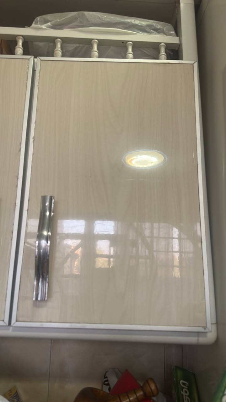 كاونتر كلش نظيف اخو الجديد سعر مناسب جدا جدا مستعجل ع البيع خارج hdf داخل المنيوم 
القياس فوك ٣ امتار ونص الى ٤ امتار وسطح مرمر 
مسوي تقريبا ٣ ملايين ونص 

رايدي ٦٠٠ بي مجال
مكانه حي الجهاد 
*********** واتساب

