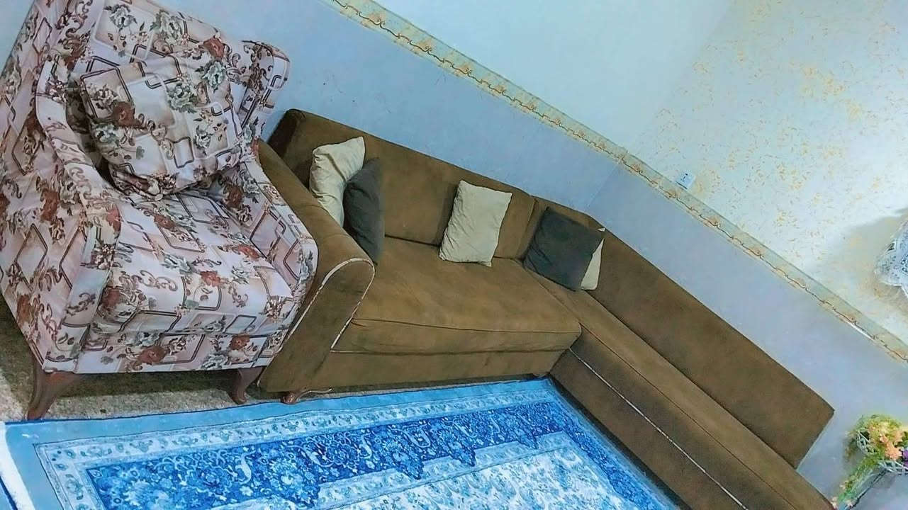 اغراض مستخدمه للبيع
غرفة نوم كاملة تركي 450 الف
كنتور خشب تسكام 5 بيبان 300 الف
تخم 3 قطع 175 الف
جرابي اطفال طابقين 30 الف

مكانهن كربلاء ***********
