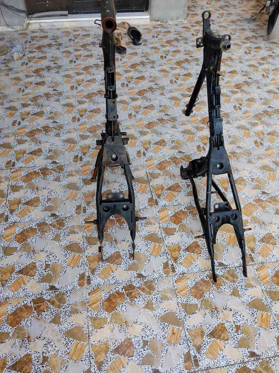 السلام عليكم 
شواصي (اوراق ) لاول نامه موديل 23 اوراق سعره 150 والثاني تايكر موديل 19 اوراق أصولي سعره 225 للبيع او مراوس شعدك تعال خاص مكاني حله بكرلي متواجد خاص رقمي ***********
