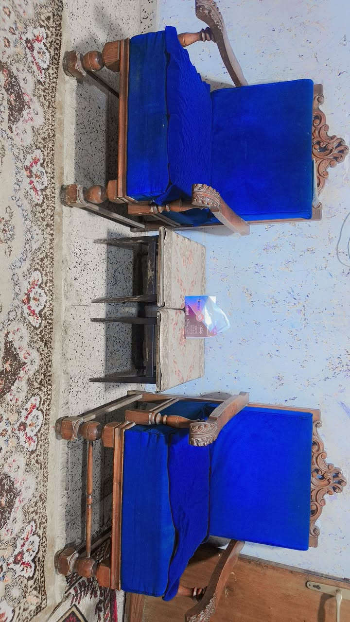 مستعجل للبيع اغراض مستعمله ***********
