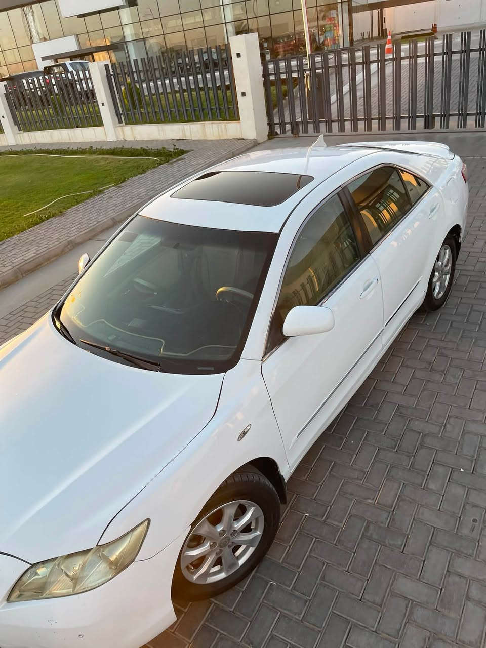 كامري موديل 2008 #خليجي #GLX فول مواصفات
( رقم بغداد مميز ) 
محرك 2400 السيارة بأسمي تحویل ثاني يوم 
مكينة وكير شرط النظافة لا تبخير ولا تنقيص

حدادية كاملة جديدة تبريد تدفئة كلة شغال خير من الله 
بيه ضربة بالجاملغ الخلفي و مصبوغة عام للجمالية

مواصفات فول 
تحكم ستيرين
فتحه سقف
تبريد قطعتين
داخل بيجي
مثبت سرعه
کشن كهرباء
شاشه وكامرة خلفية
صاج ملكي
تخم تايرات كامل جديد..سيارة جاهزة من كلشي ادامة كاملة ما متعوبه مال جناي

السعر 95 مكان السيارة الانبار الفلوجة رجاء رجاء ماعاجبك السعر ما عندك امكانيه لا تكسر بحلال الناس اعبر المنشور كلشي اكو بالسوك وكلشي بسعره

للاستفسار_يرجى الاتصال

***********
