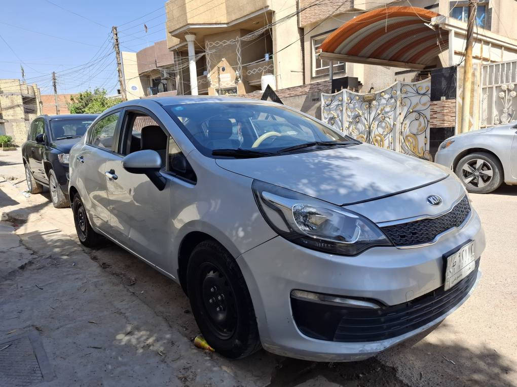 السلام عليكم للبيع او المراوس كيا ريو موديل ٢٠١٧ وارد خليجي محرك ١٦٠٠ دوش المرغوب كير ومكينه خير من الله تبريد ثلج صدر امامي خلفي جديد تخم تاير جديد تحكمات استيرن كهربائيات كلها شغاله رقم بغداد سياره جاهزه من جميع النواحي بيها صبغ ٣ قطع بدون معجون بدون حادث دواخل كفاله السعر ٩٣ وبيها مجال مكاني الدوره ابو دشير 
رقم الهاتف *********** بغداد, العراق
