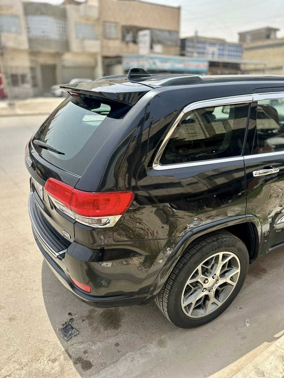 جيب اوفر لاند خليجي موديل 2018  كسر بالدعاميه جوة الايت فقط  ومكحل المكان فقط  السعر. 225$. قفل. نهائي 

***********

والمواصفات معروفة مال اوفرلاند
