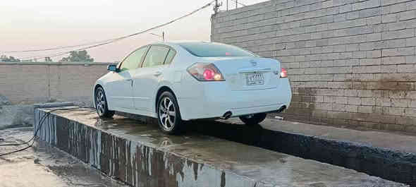 للبيع التيما موديل 2007رقم بغداد مكينه 3000
كير مكينه خير من الله ضرر جامرلغ امامي فقط 
السعر 70بي مجال قليل ***********
