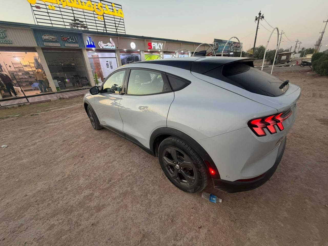 موستنك سلكت كهرباء فقط موديل 2023
دفع خلفي
حادث بسيط بدون تبديل
صبغ بنيد ودعامية امامية فقط
صور الحادث موجودات وي الصور بالمنشور 

سيارة جاهزة ومرقم بغداد تحويل مباشر

تمشيك 450 كيلو
السعر 182 ورقة
للاستفسار الاتصال على الرقم *********** او مراسلة خاص
السيارة موجودة بالديوانية
