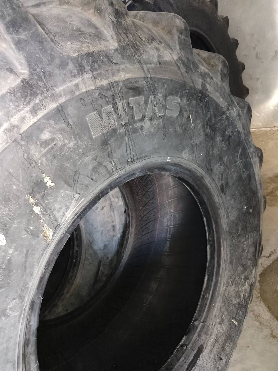 23_1_26
زوج اطارات حاصده مستخدم نسبة نظافته 60/100 للبيع 
متوفر في مجمع ( ابو شعلان للاطارات الزراعيه )
***********
(الشوملي _طريق شوملي دغاره _مقابل بوابة مدينة الروان السكنيه _بعد سيطرة ابا ذز ب50 متر )
