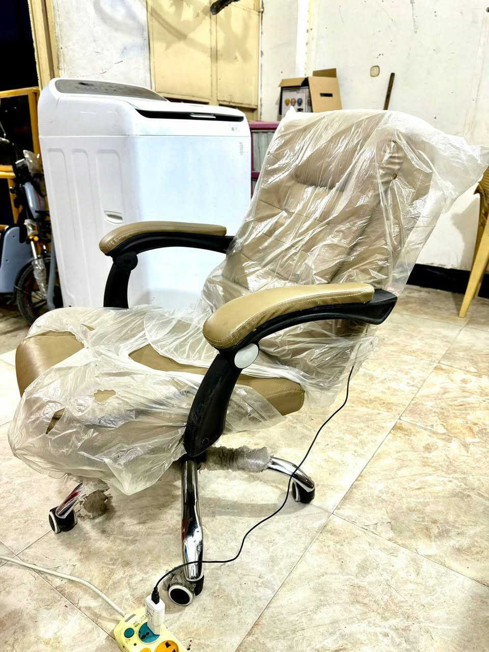 كرسي دوار جديد سعر ٨٠ الف العنوان فلوجه حي المعلمين قرب جامع سعد***********//***********
