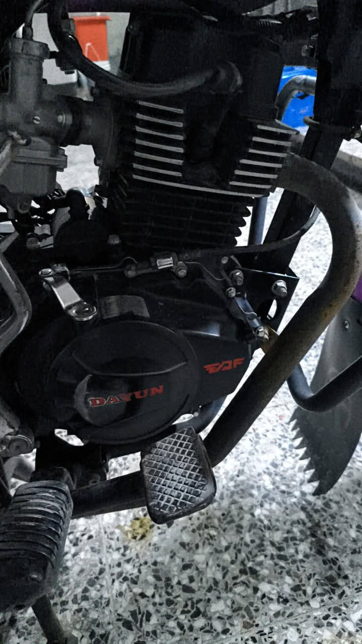 السلام عليكم دايوان كلاسك
نقوصات بسيطه سعرها بلاش مستعجل على البيعه
السعر 1750
مكاني بغداد بسمايه 
***********خاص مغلق
