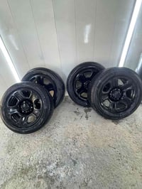 عندي تخم ويل كاب حجم 20 سيارة ماشية 1700 للبيع بغداد07800122766