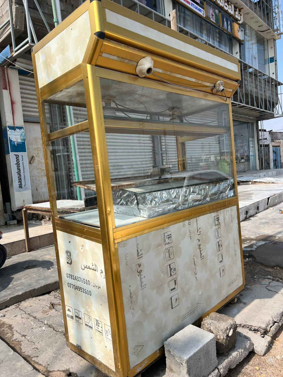 سلام عليكم جام خانه وميز فلافل وهداره 4صواني  للبيع خور الزبير
***********
