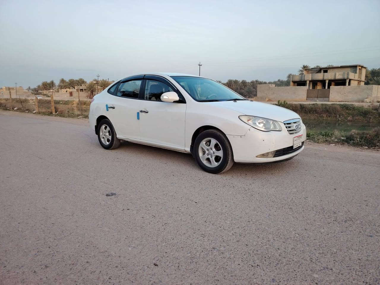 سلام عليكم الانترا 2011 للبيع رقم بغداد سنوية ما نافذة السيارة جديدة مال جناي بدون ضرر فقط صبغ قطعتين بدون دواخل مكينة كير مكفولات مكينة 1600 دكشن عالي صدر أمامي خلفي جديد تدفىة تبريد شغال تخم تاير السعر (105)وبيها مجال مكان السيارة ديالى الشراي يتصل ***********
