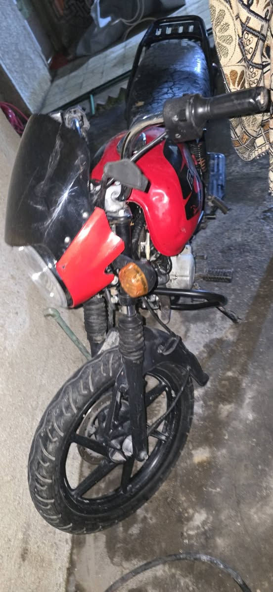 اعيد لنشر بسبب لوعود الاكذبه يابه مو كدها لا تنطي كلام
الله يساعدهم
بوكسر 2023 شهر 1
ابيع علا عل وضعيه 
نواقصها
دراجه لاطشه 
زنجيل تاير
صفاح تانكي صفحه الباتري
كهربائيات يشتغلن
اوراق مابيها اكفلها سرقه وعشاير 
وتاخذها من باب البيت 
عنواني دوره 
شراي اتصل مو شراي وتحب تعامل لتعبني
سعر 650 وبيها مجال
***********
