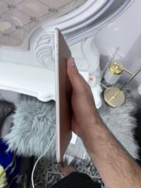 ايباد مني فايف (mine 5)  نظافة ٩٨٪؜ تجي وتفحص الايباد فول نظافة ميهرب ...