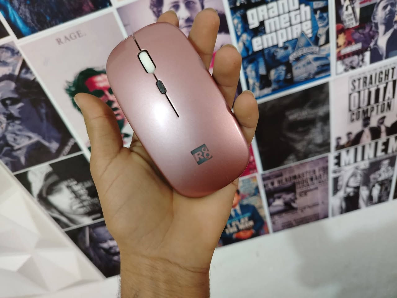 🔥 تجميعة ألعاب قوية للبيع – جاهزة للتشغيل فوراً 🔥
💻 المواصفات:
🎮 كرت شاشة: NVIDIA GeForce RTX 2060 6GB
⚙️ معالج: AMD Ryzen 5 3600 – 6 Cores
🧩 مذربورد: B450 GAMING PRO Carbon AC
🧠 رامات: 16GB 3200MHz من شركة Kingston HyperX
🚀 التخزين:

SSD 512GB من شركة Lexar

HDD 1TB

🔌 مزود طاقة: Zalman 650W 80+ Bronze

🖥️ الكيس: من شركة DeepCool
✔️ 4 فانات
✔️ تحكم RGB
كيبورد ميكانيكي بلو سويتچ حجم 60٪
ماوس بلوتوث عادي 
وياه شاشه 1080 HDR 75hz 
وايضا وياه UBS اوفلاين 1500v شادله بطاريات قبل 4 أشهر  
ملاحظه الشاشه والماوس هدايا وياها

✅ التجميعة ممتازة للألعاب الثقيلة مثل وارزون، ببجي، فالورانت، فورتنايت وغيرها
✅ جاهزة للتشغيل مباشرة – فقط توصل وتلعب
السعر انطيني سعرك وبالعافية
📩 للاستفسار اكثر خاص


**إذا كنت صاحب هذا الإعلان وتريد حذفه لأي سبب، رجاءا أرسل رسالة إلى الدعم الفني**