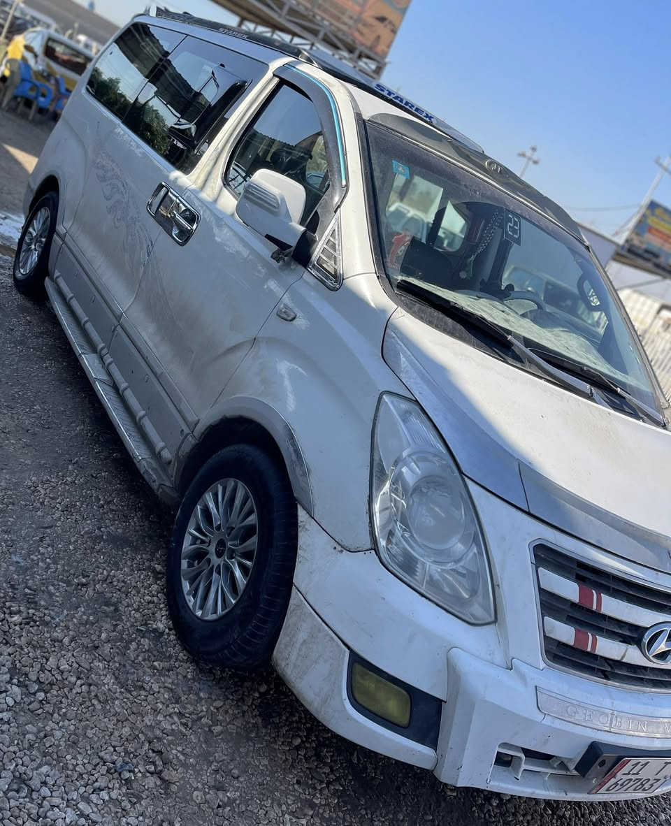 السلام عليكم للبيع ستاركس 
موديل2010
رقم بغداد بسمي سنويه جديده
مسكر سبلاين اتو كير مكينه خير من الله
السياره جاهزه  
ماناقصه برغي
فول موصفات 
بيه ضبغ شويه بلجاملغ خلفي موضح بلصوره ولباقي كفاله
السعر (160) وبيه مجال لاستفسار اكثر ***********
