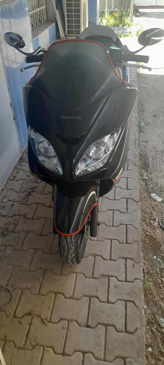 فورزه  8/0عميه بلاد مرقمه تحويل ثاني يوم بيه نظوح من الكور خفيف بس منزله رمبه جويتر خير من الله كهربأيات شغاله ستان حساس كله شغاله  السعر   19ورقه وبيه مجال قليل موقعه بغداد سلمان باك  *********** /' ***********
