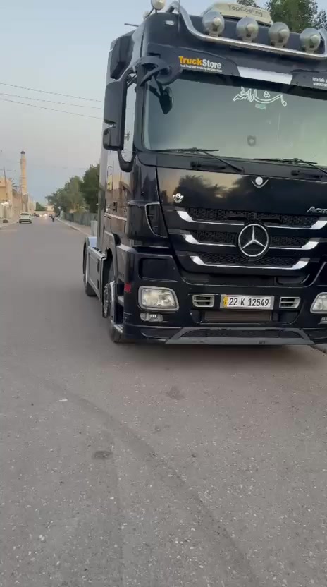 اكتروس  2009 مع عربه موديل 2010 طولها 13 60 رقم أربيل حجم 46 رتايدر سبلت خزن ثلاجه السعر 390 ورقه بيها مجال ***********
