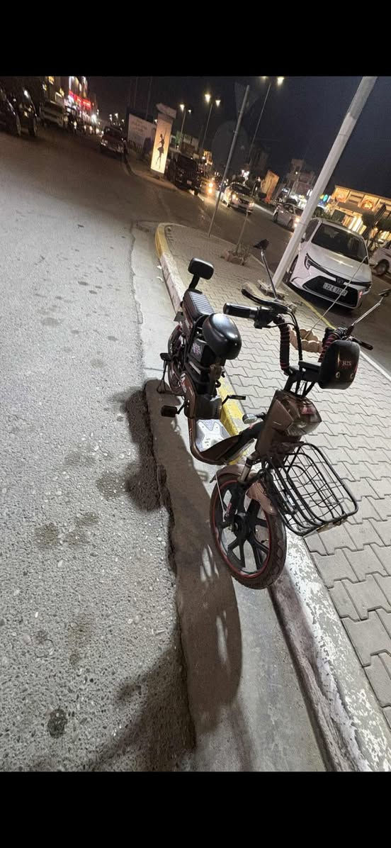 موديل 24 مابي عيب شغال بس يدة مال المشي مكسور سعر 150بي مجال قليل


**إذا كنت صاحب هذا الإعلان وتريد حذفه لأي سبب، رجاءا أرسل رسالة إلى الدعم الفني**