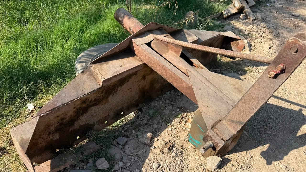 للبيع معدلان ابو المدفع نضيف كلش مكانه كربلاء الحسينية سعره 450
***********
