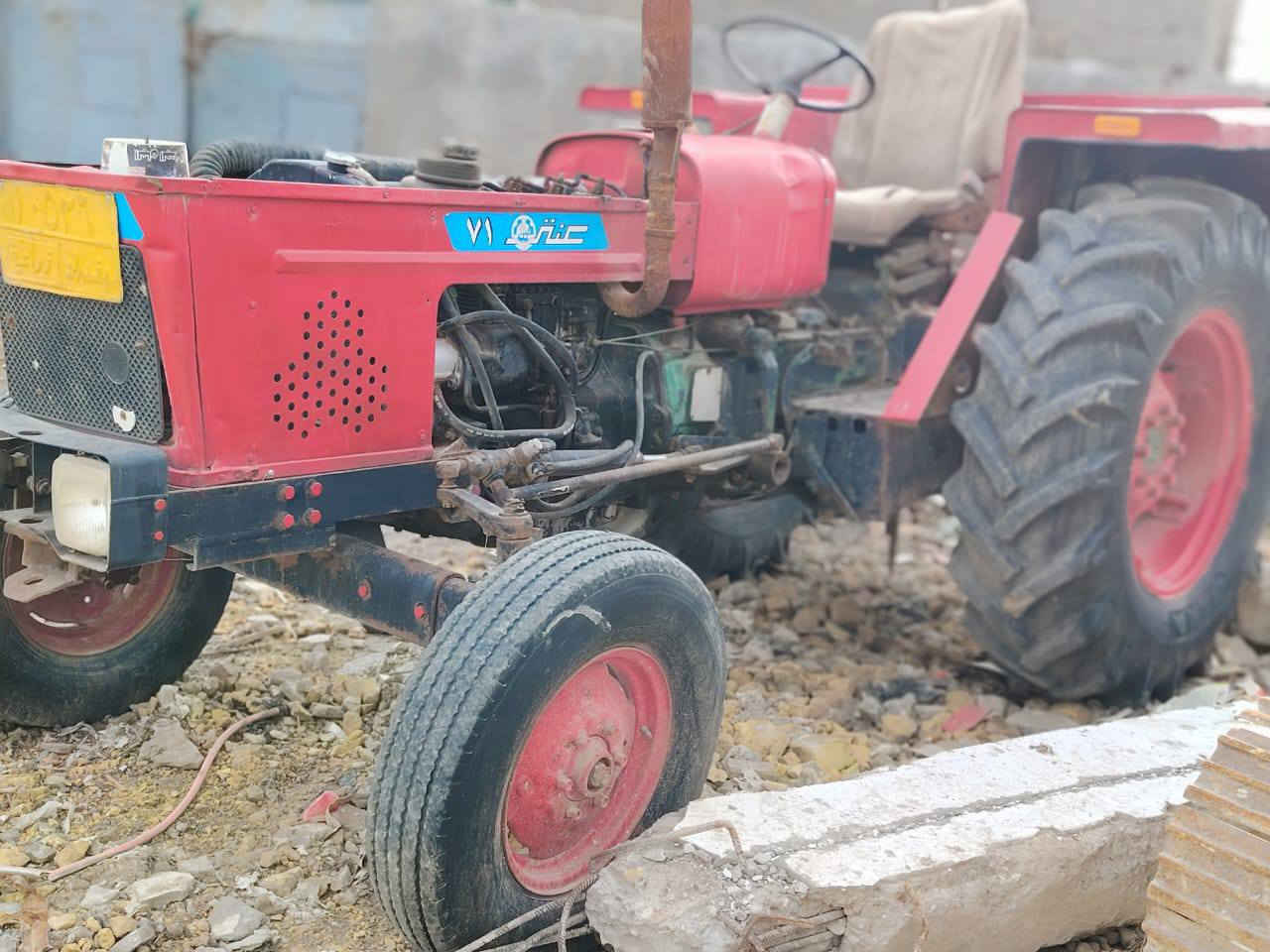 سلام عليكم عنتر 71 موديل 96 جاهزة كبل للشغل نكرة سلف كهربائيات محرك كير هودروليك تخم تاير بم نوزل جاهزة ربع ماذب عليه العنوان كوت الستفسار عل ‏‪***********‬‏
