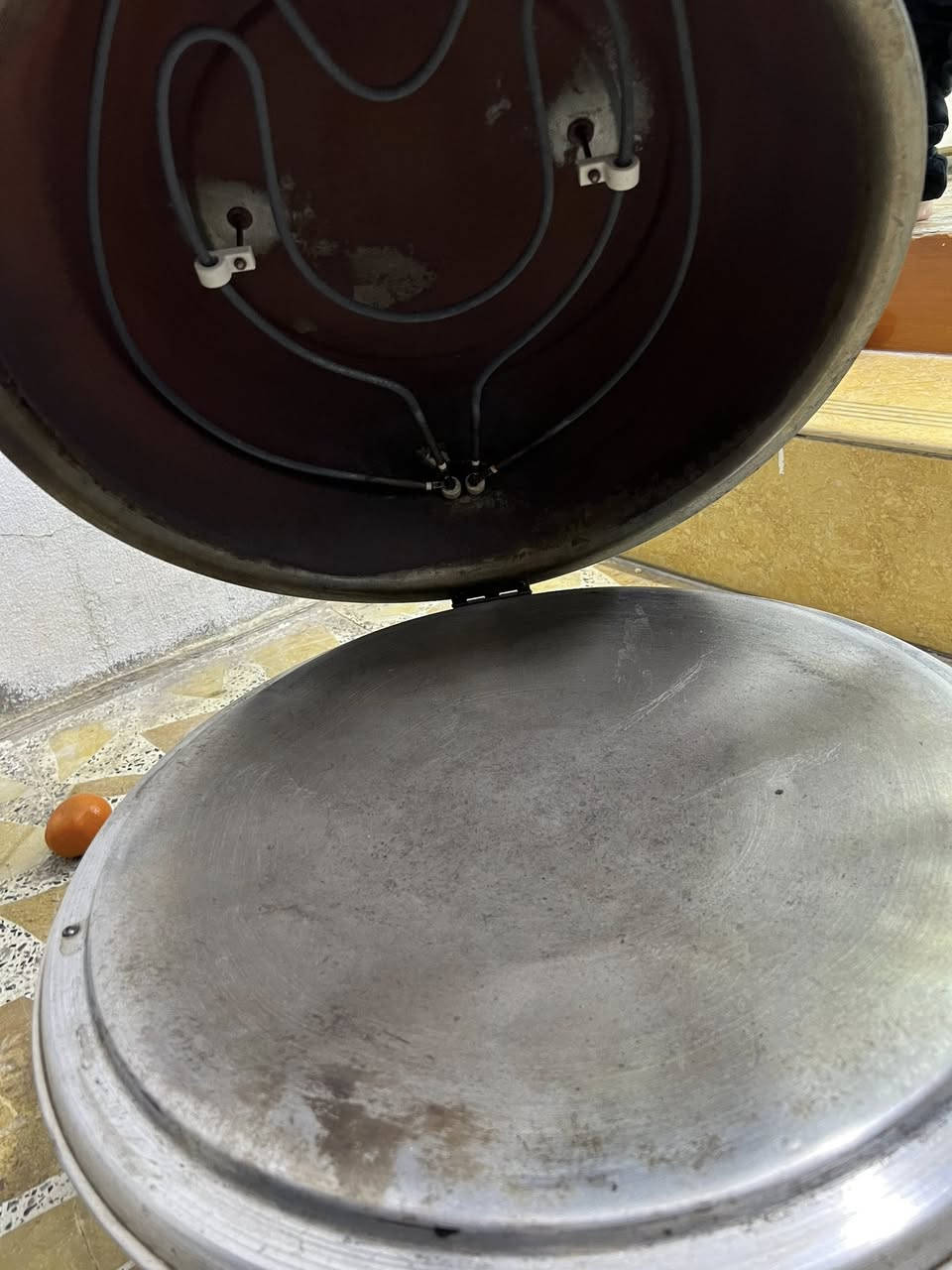 تنور كهربائي للبيع مابيه اي عيب بس يحتاج حجرات واير سعره ٢٠ الف تنور غازي للبيع الله شاهد خبزه مالته كيك فقط يحتاج لحيم من بوري مالته سعره ٤٥الف


**إذا كنت صاحب هذا الإعلان وتريد حذفه لأي سبب، رجاءا أرسل رسالة إلى الدعم الفني**