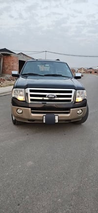 اكسبدشن كينگ رانج • محرك ٥٤٠٠ • ماشية ٢٧٣ ألف