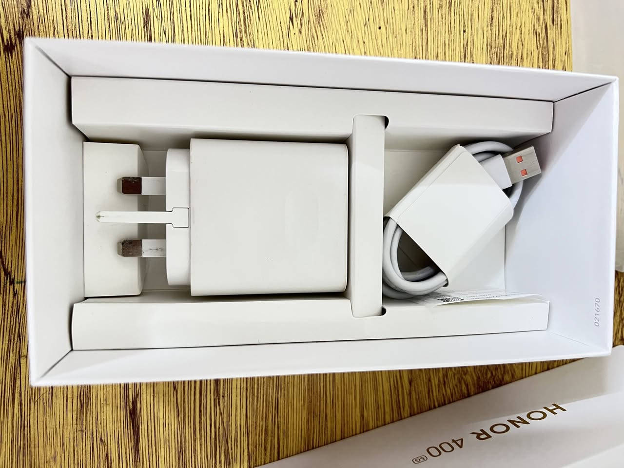 هونر 400 512G,24G,5G لون الابيض المميز

مستعمل اخو الجديد مستخدم ثلاثة اشهر
(ملحقاته كاملة+ وصل الشراء)
السعر 475 الف  بي مجال بسيط
مكاني موصل ، يوجد توصيل لكل المحافظات العراقية
وتساب /***********
⛔لا تتصل على الشريحة الخط متوقف
