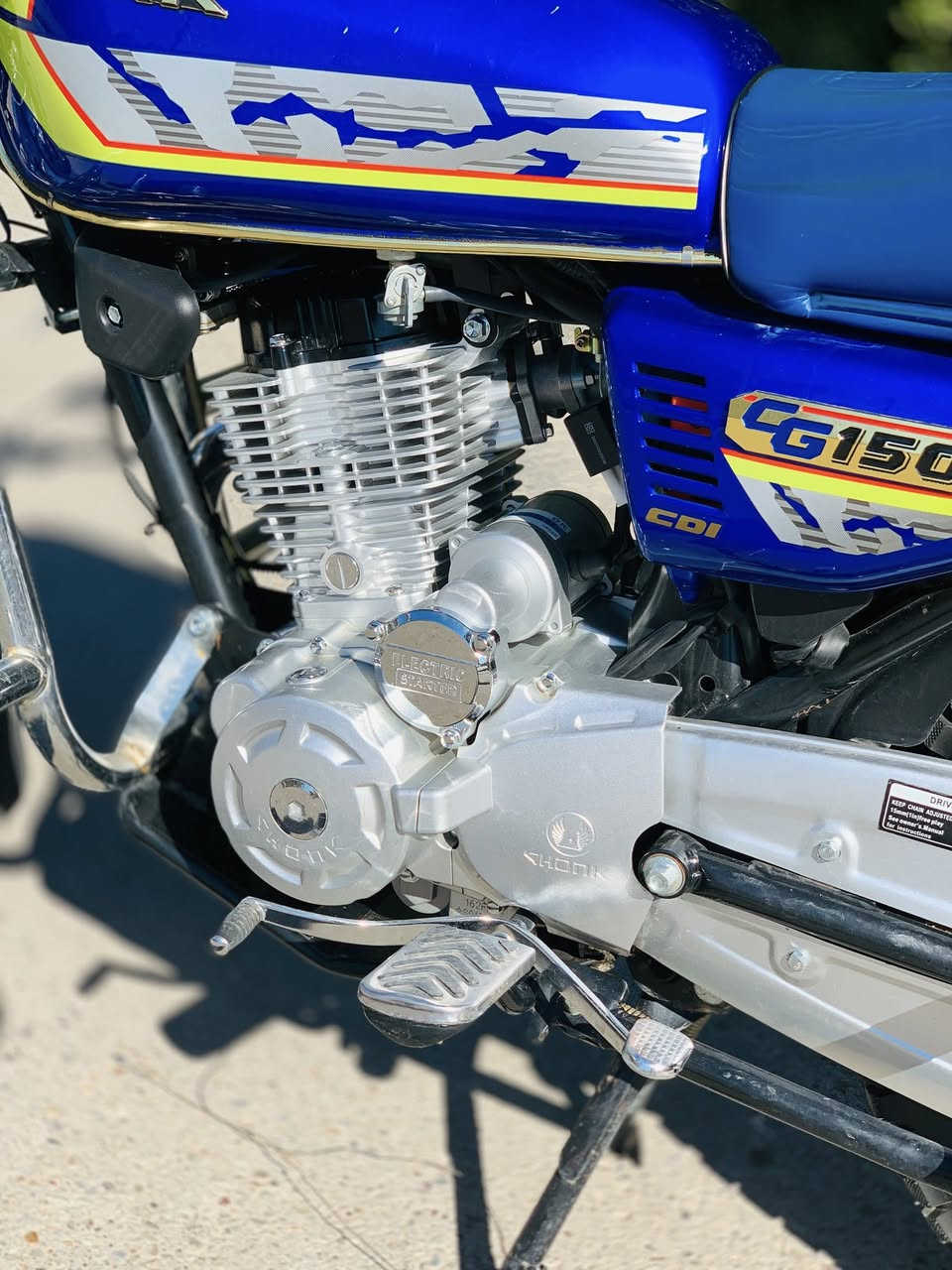 سلام عليكم  راجه ايراني نوع سونك للبيع دراجه مكفوله كفاله عامه السعر خاص تواصل علا هاذه الرقم ***********
