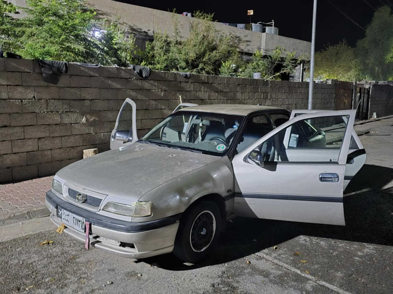 سڵاو هاوڕێان ئەم سەیارەمان هەیە بۆفرۆشتن مەکێنە 20 مودیل93 هەمووگیانی بەشەرت کۆدەی هەیە      ***********
