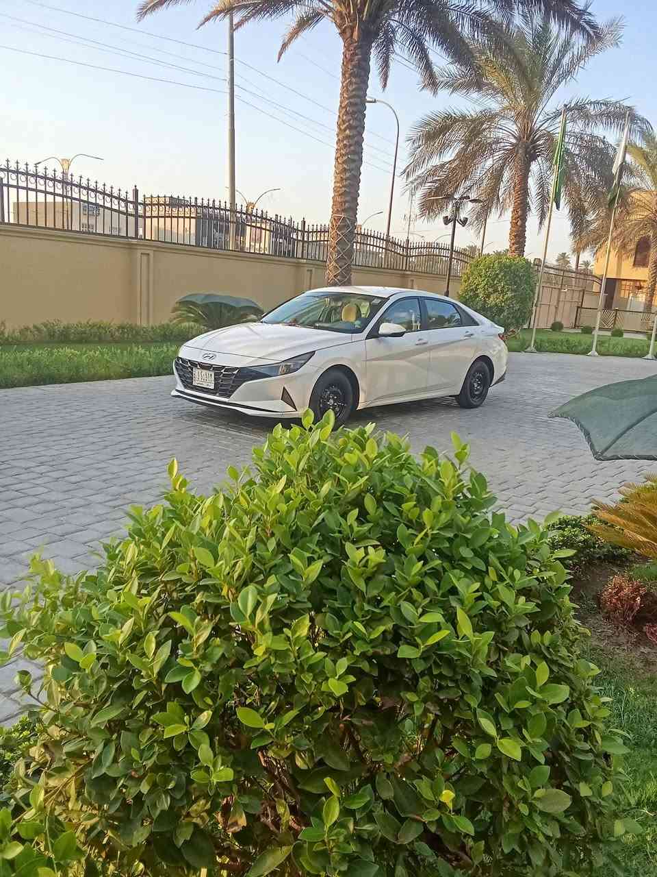 السلام عليكم /النترا موديل 21 خليجي مكينه 2000 الفين مكفوله كفاله عامه. 
شركة تگطاع مباشر باقيله سنه وتصير حره مكفوله مكينه وگير وبدي 
#الرقم***********
