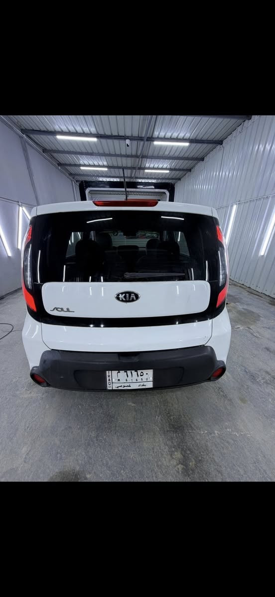 السلام عليكم 
كيا صول
موديل 15
رقم بغداد مشروع وطني
المواصفات
مود درايف 
تحكم جهتين 
كشاف 
مكينه 2000
كير AT
ويلكب17
حادثه جاملغ وبنيد بدون شاصي ولا لغد مابيه ضرر بالداخل نهائي
بيه مكانات صبغ بسيطه عندي صورهن قبل رش وسونار موجود لبارحه اخذته اله 
كير مكينه مكفول
حداديه تخم تاير 
تبريد ثلج 
جاهزه الاخير سياره 
السعر 106 وبيه مجال 
مكاني بابل***********
