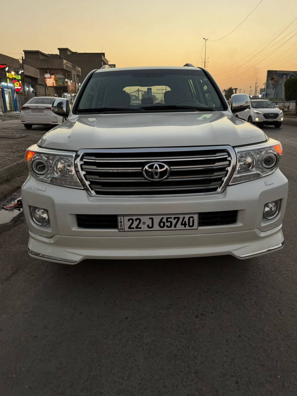 السلام عليكم
مكلف بالنشر 
للبيع لاندكروز موديل ٢٠١٥ مكينة 4000. ستة سلندر 
رقم اربيل بأسمي هزة وفحص وسنوية جديدة السيارة ساز معروفة مواصفاتها ميحتاج اذكرهن ماشية ١٣٠ الف حقيقي وين ميعجبك افحصها جاهزة من كل النواحي بيها بارد بالباب الخلف الصدر والهلال 
العنوان بغداد الشعب 
السعر 42000 اربع شدات وعشرين 
رقم الهاتف ‭٠٧٧٧ ٣٤٢ ٩٦١٦‬
