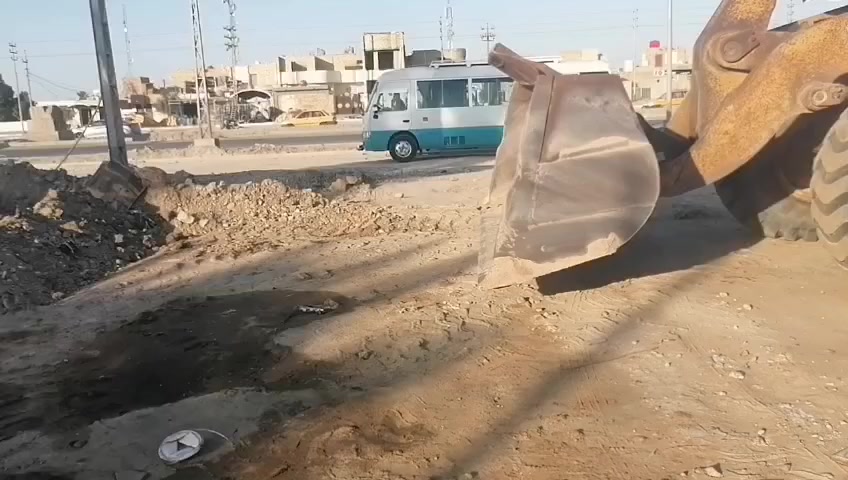 سلام عليكم
شفل اللبيع 
موديل 1997داش زت ثري
مكينه نيسان 
شفل جاهز العمل 
مكان العماره
سعر 160ورقه وبي مجال 
مكلف بل نشر رقم راعيهه 
***********
