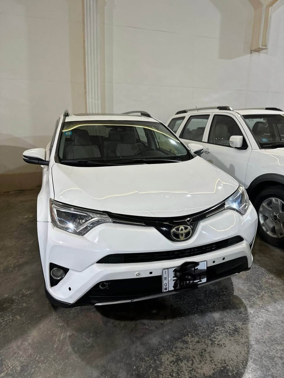 🚙 راف فور 2018 XLE فول 

💰 السعر 170بيها مجال بسيط
رقم بغداد انكليزي باسمي

محرك 2.5، 
بصمة، 
فتحة 
، شاشة 
+ كاميرا، 
كروز، 
تحكم بالمقود،، 
گير  ومحرك مكفول
 .
-حادث جانبي خفيف (بجم كبس) 
 صبغ جاملغ و باب ونص الباب الخلفي
-السياره عليها ادامه كامله

📞 للتواصل خاص  موجودة بكربلاء كربلاء, العراق


**إذا كنت صاحب هذا الإعلان وتريد حذفه لأي سبب، رجاءا أرسل رسالة إلى الدعم الفني**