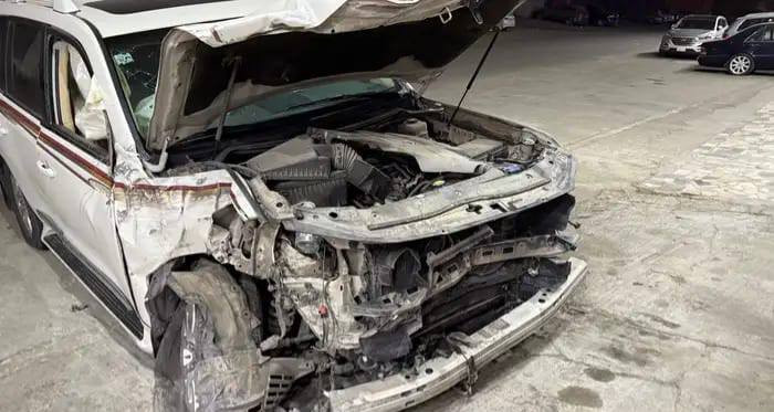 السلام عليكم ورحمه الله 🌹

للبيع تيوتا لاندكروزر ابيع على حادثها

ايرباكات كلها طاكه سستم كامل

حجم المكينه  8سلندر 5700 بلادي وحاليا مو شغاله اثر الحادث 

الشاصي بي ظربه مكان الحادث واظح

السياره استعمال شخصي فقط سابقأ

موديل 2017 اصل بلادي شركه عبد اللطيف

ماشيه 97000الف اصلها بلادي

السياره سابقأ كفاله عامه بشرط باقي السياره كفاله من الخدش والبارد

ملاحظه🚩 مكينه طافيه مو شغاله سبب الحادث 

السياره باسمي شخصي رقم اربيل جديد🚩

السياره تحويل مباشر سنويه وهزه جديد

السعر 📍(( 150$ ورقه  ) وبي مجال بسيط

ملاحظه:::# توصل اي محافظه تريدها 

حسب الاتفاق 
للاستفسار اكثر اتصال أو وتساب 

***********
