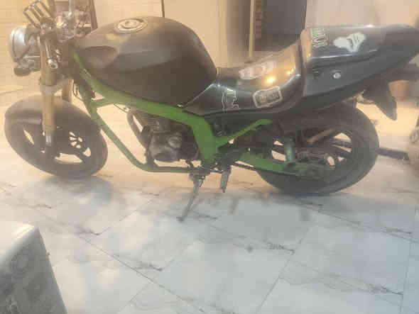 سلام عليكم دراجه كاوسكي 2008 محور مكينه ستوته ودراجه كامله انگر سلف وروح دراجه اخوان كلك كلك تجي نتكاتب واني بالخدمه ودراجه 5 نمر تحوير كامل اخوان سعر 550 وبيها مجال دراجه كلش حلوه المعلومه مكينه مجفته وين ما تريد روح دراجه جاهزه  اي نقص ما بيها كلشي شغال رقم *********** أو مراوس شعندك نزل
