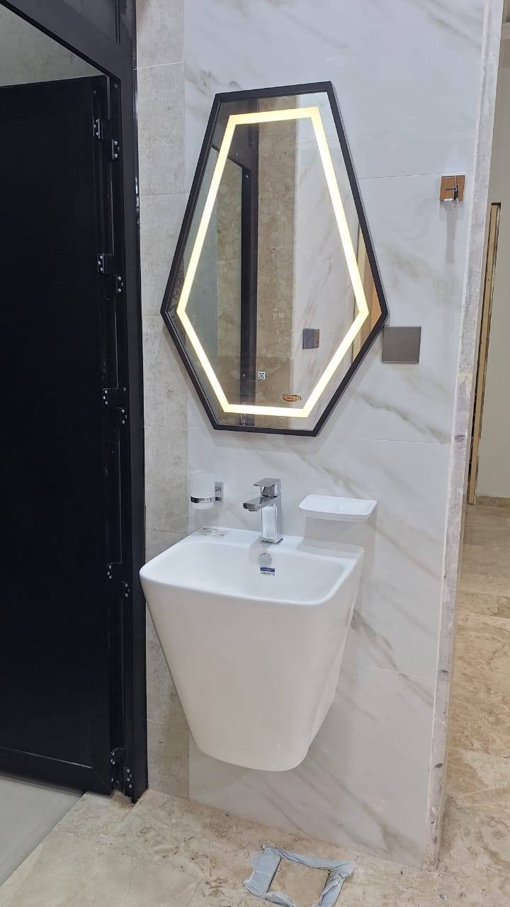 لأن منزلك هو مملكتك، والراحة تبدأ من أدق التفاصيل.. ✨ 
باجود الماركات العالمية 💥❌❌❌ متوفرة
خلاطات ، مغاسل ، مراحيض ، أكسسوارات ، وكافة المواد الصحية
بضاعة ذات جودة عالية بتصميم عصري ...
لدى معرض أرشد للحمامات  الحديثة 
 العنوان :- الأنبار  - الرمادي - قرب جامع الكبير
او الاتصال بالارقام التالية
‏‪0790 672 5974‬‏
‏‪0782 110 3657‬‏ واتساب
زورونا وسنكون عند حسن ظنكم
