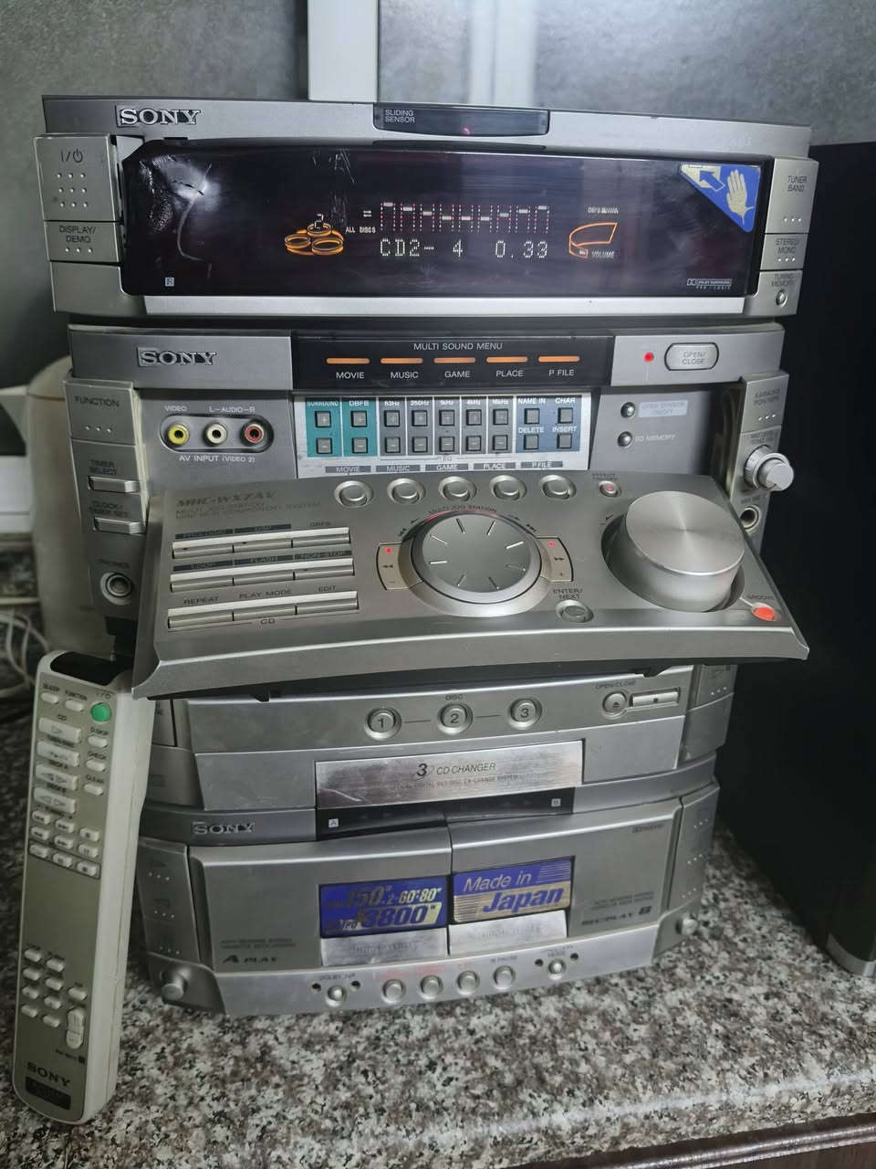 سوني بدون سماعات  مع ريموته  السعر ٥٠دولار


**إذا كنت صاحب هذا الإعلان وتريد حذفه لأي سبب، رجاءا أرسل رسالة إلى الدعم الفني**