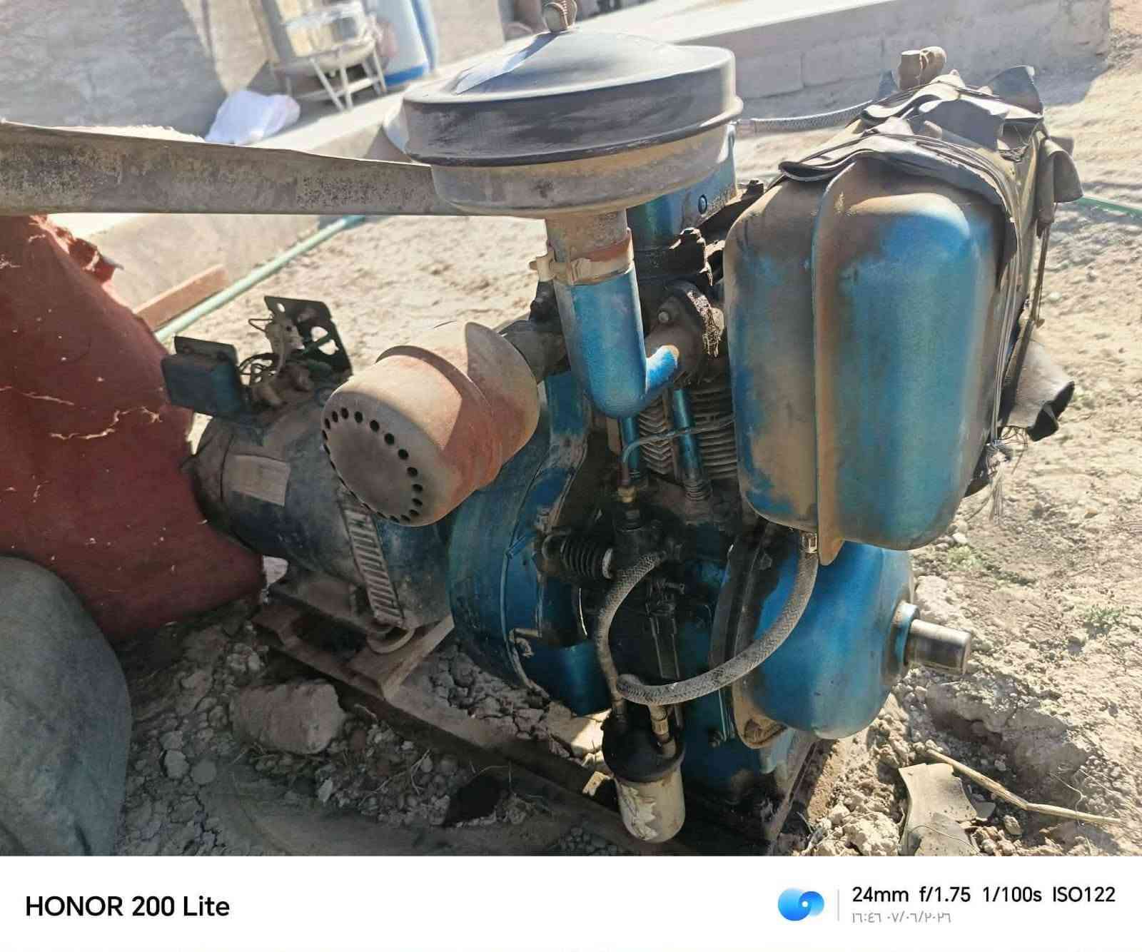 السلام عليكم من رخصة مدير الكروب مولدهندي توب لاندابوالكف للبيع سبعه ونص كي في مكفول من البخاروتنقيص جاهز السعر950الف وبي مجال سبب البيع (عدنه الكهرباء 24ساعه موجوده)المكان تاجي سبع البور رقم الهاتف *********** كورك *********** واتساب

