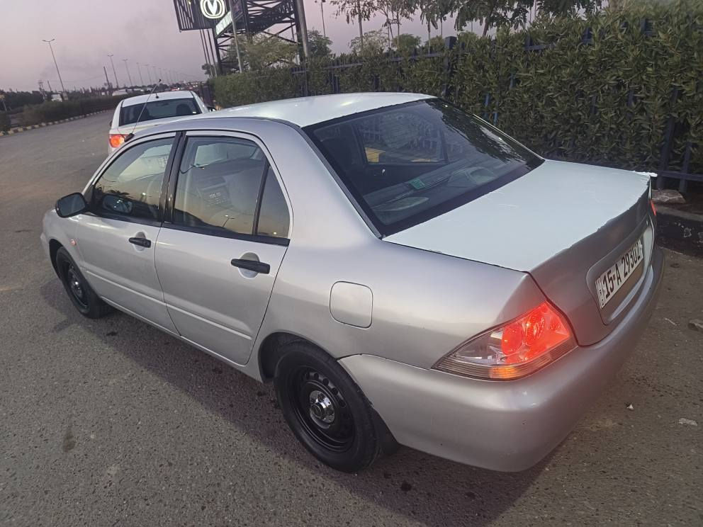 السلام عليكم ميتيبوشي لانسر اوتماتيك موديل 2003 مصبوغه حزام جماليه بيها طخه بلصندوك جدا خفيفه بدون دواخل ابد مكينه وكير جدد تبريد ثلج تخم تاير كهربائيات كلشي شغال غرفه جديده السعر 57 قفل مكاني بغداد السيديه تقاطع درويش رقمي‏‪***********‬‏ مقطع فيديو للسياره موجود علواتساب بغداد, العراق
